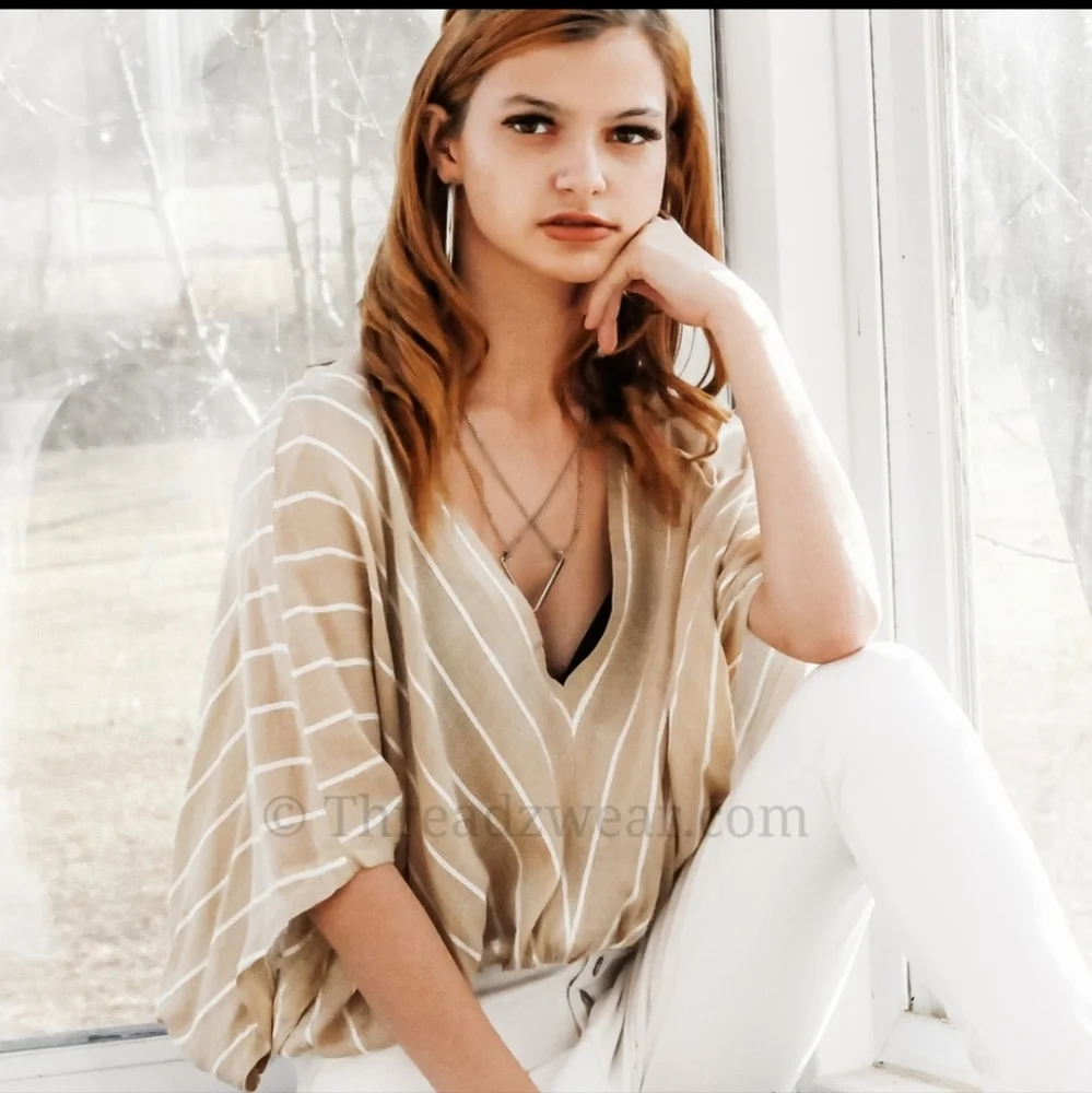 New kimono sleeve top - Picture 3 of 3